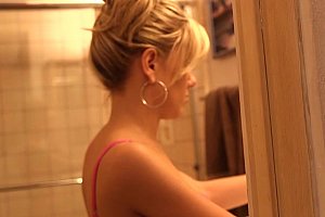 ijzz日本zzz日本老师水多